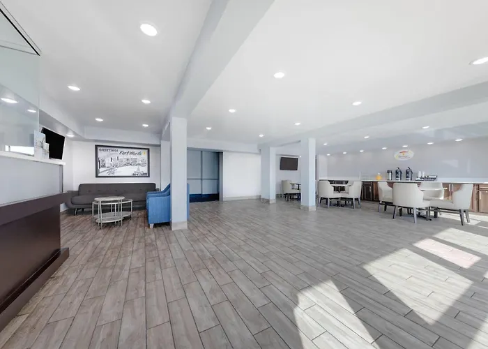 Hotel Super 8 By Wyndham Worth Entertainment District Fort Worth