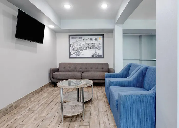 Super 8 By Wyndham Worth Entertainment District Fort Worth