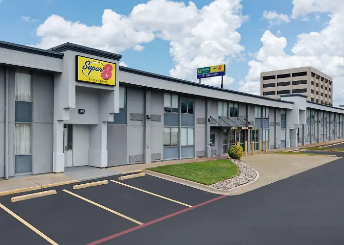 Super 8 By Wyndham Worth Entertainment District 2* Fort Worth